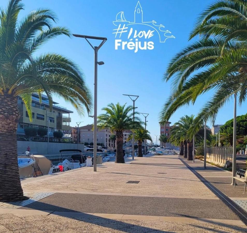 Ferienwohnung T2/T3 Duplex A Port Frejus Proche De La Mer Exterior foto